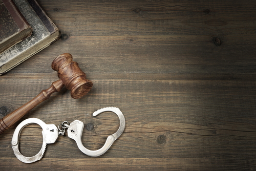 CRIMINAL DEFENSE LAWYER